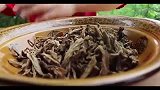 梅菜扣肉吃着真过瘾，肥而不腻超下饭，胖姐1口1块肉，真解馋