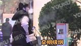 李庚希与友人逛街烟不离手毫不在意乱丢烟头