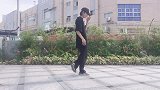 别眨眼！国外高手表演软骨功，观众都差点吓跑了