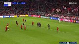 下半场补时第1分钟拜仁慕尼黑球员托马斯·穆勒进球 拜仁慕尼黑3-0贝尔格莱德红星