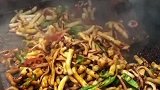 上海这两位阿姨，各有千秋，你更pick哪一位