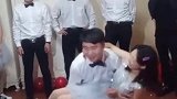 遇到女神当伴娘，伴郎主动受惩罚，伴娘直接尴尬了！