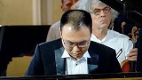 世界比赛放错曲中国钢琴家蒙了，错失名次却意外走红