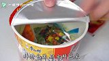 泡方便面的正确方法，我每次坐高铁，都这样泡面，别人看了流口水
