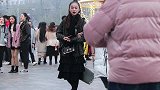 寒冬的北京街头，依旧有很多好看的小姐姐