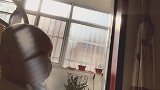 让臭蛋跟妈妈低头臭蛋不低！妈妈说了什么臭蛋笑呵呵跟妈妈低头