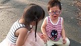 大学生发明“拉链创可贴”，轻轻一拉缝合伤口，再也不担心留疤了