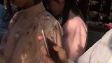 汉服姑娘学习弹古筝，尽显中华文化之底蕴，就问你美不美