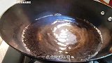 千张无论怎么做都不要直接下锅炒,大厨教你1招,口感鲜嫩不发柴