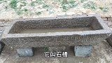 哈士奇的新瓜：喂猪石槽当饭盆，一年拆坏10个铁笼子