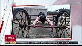 农村小伙就地取材练成肌肉达人 拥有迷人马甲线走红网络
