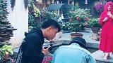 来丽江旅行，在我们的庭院拍照就是美，关键拍照还免费。