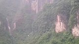 海拔1500米天门山惊现高山飞瀑景观，飞流直下三千尺！