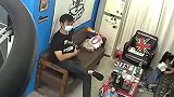 父亲永远是宝贝最坚强的后盾