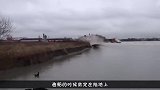 万吨巨轮初次下水过程,一船击起千层浪,这才是真正的大场面