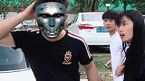 几个路人被吓坏了