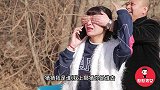 媒婆给小伙介绍对象，哪想小伙一眼就相中媒婆了