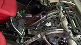 拆完蒸发箱发现不会漏，仔细一看原来是控制阀漏气