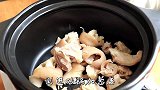天冷了，羊汤怎么炖？诀窍告诉你，汤奶白无膻味，喝完全身暖洋洋