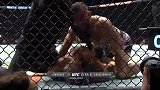 精彩的翻盘!恭喜德瓦利什维利拿到UFC首场终结胜利