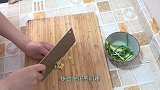 大厨教你做家常红烧丸子，不散不碎还劲道，好吃又下饭