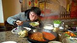 大sao来到重庆火锅，吃得真香辣的汗直流啊