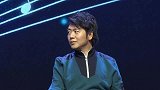 郎朗晒与爱妻甜蜜合影深情对望满满夫妻相