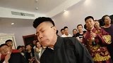 伴娘下手狠, 把伴郎折磨的面容扭曲, 到新郎家有你们好看