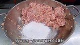 看看年薪6万的大厨，是如何做肉丸汤的，这烹饪技术太棒了