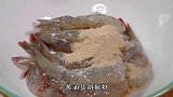 蒜苔炒虾仁，外焦里嫩非常下饭，而且做法还非常简单