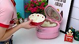 这个小兔子饭勺盛米饭不会沾，用完还可以立起来，好看又实用