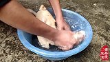 简单的做法，鲜嫩的口感，就是喜欢鸡肉这样原汁原味的味道