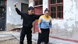 丈夫嫌弃妻子又老又丑，借着酒劲把她赶走，很快报应来了