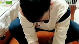 推得那么轻，是不是没吃饱呀？狂躁的婷姐   神回路反转 搞笑 夫妻