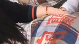 享受十级孤独，一个人去医院