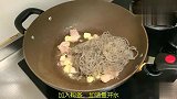 冬天这菜比吃面条还过瘾，我家三天两头做，简单营养，太香了