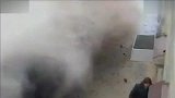 户外猎奇-20120326-下水管道大爆炸超恐怖一幕