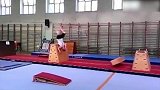 连滚带爬！慢动作回放跳马失误 摔到飞起整个人掀翻