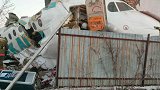 哈萨克斯坦一架载有100人客机坠毁 已致7人死亡