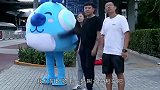 小伙子也是个人才，这一下给我伤口都笑裂了！