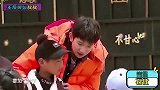 小男孩叫王源叔叔，王源听后一脸震惊都被吓破音了