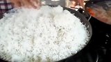 广东大哥去印度点了份炒饭，看到这手法，瞬间想退货