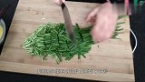 韭菜炒鸡蛋这样做韭菜更鲜鸡蛋更蓬松味道更鲜美