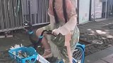 汉服小姐姐骑共享单车小姐姐的这番操作，不服都不行！