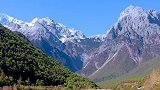 听说在蓝月谷，对着玉龙雪山许愿会成真，你有新年愿望吗