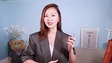 三四十岁女人，初春必备的灰色外套，出行随意搭配时髦又减龄
