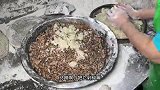 福建阿姨做特色小吃，1家人做了30几年，3元1个，日做1000多个