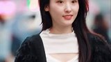 小姐姐是瑜伽老师一枚，听说瑜伽有100多个体式厉害