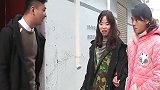 大老板低调回老家，却看到母亲被邻居打脸，下一秒让邻居后悔