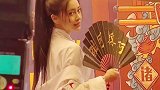 angelababy 惊现成都，参与粉丝成都生日会。现场古装亮相，美爆了 相当宠粉